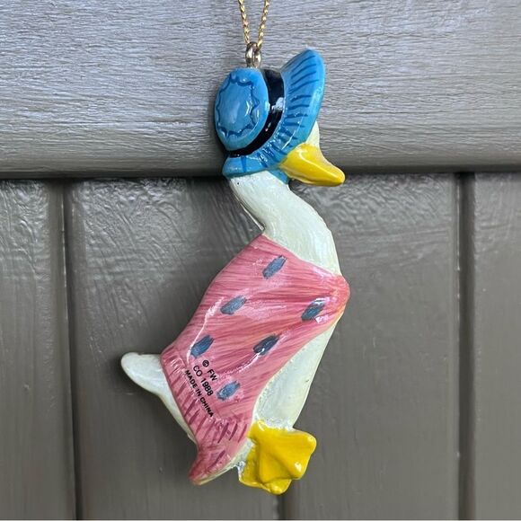 Schmid Beatrix Potter Tin w/ Peter Rabbit Jemina Puddle Duck Ceramic Ornaments - Picture 12 of 12